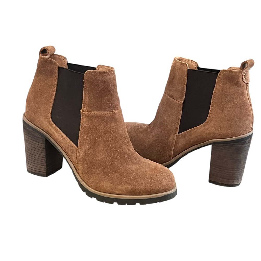 NEW Crevo Alicia Suede Platform Chelsea Boot in Tan Size 9